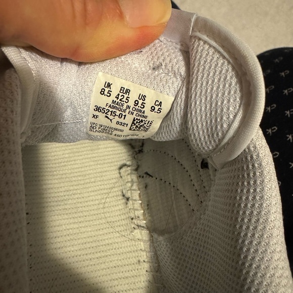 Puma Men's Black and White Sneakers - Picture 4 of 4